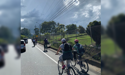 Los ciclistas pueden usar una calzada: Seccional de Tránsito y Transporte de Antioquia