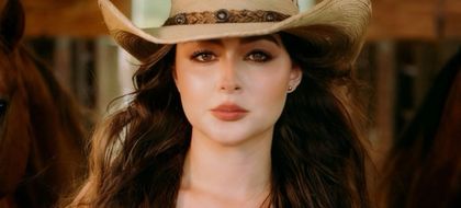 Imagen de  Isabella Piedrahíta, artista del Oriente antioqueño, lanza su nuevo sencillo “Tonto Orgullo”