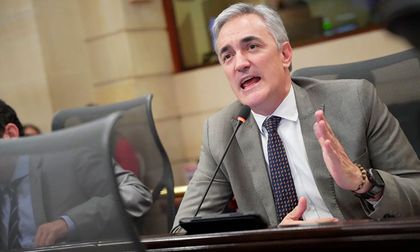 Christian Garcés cuestiona falta de acción de las autoridades de Cali contra las invasiones