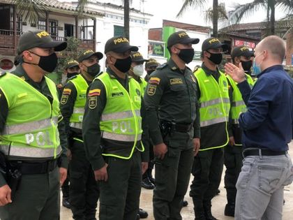 Imagen de La Ceja fortalece la seguridad con el aumento de pie de fuerza