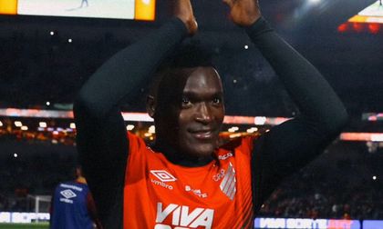 Kevin Viveros descarta su regreso a Millonarios y otros equipos colombianos