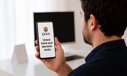 ¿Cuáles son los documentos necesarios para adjuntar en la declaración de renta?
