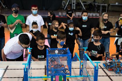 Imagen de ¡Súmate! Niños buscan recursos para concurso internacional de robótica