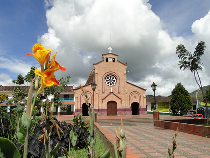 Imagen de  ¿Sin planes para el fin de semana? Alejandría ya está celebrando sus Fiestas de la Simpatía 2025