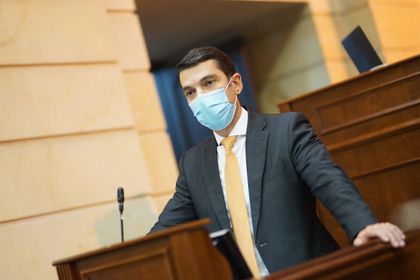 Imagen de  “Proponemos que las horas nocturnas se paguen desde las 6:00 p. m.”: senador Juan Diego Echavarría