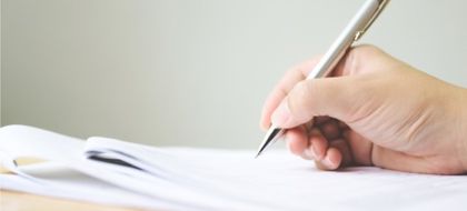 Imagen de  Sancionaron a exconcejal de Medellín por tratos degradantes: le tiró documentos en la cara a una de sus colaboradoras