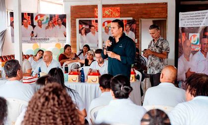 Juan Carlos Garcés recorre comunas de Cali con propuestas para seguridad, deporte y economía