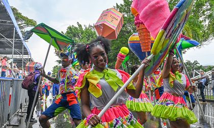 La lluvia no detuvo el Carnaval del Cali Viejo 2024