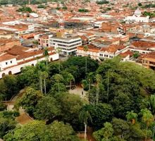 Investigan identidad de cuerpos de dos mujeres en Cartago