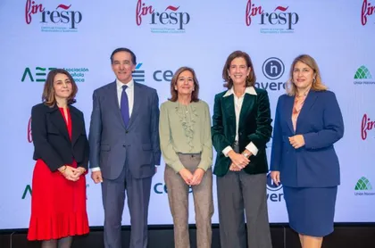 España bate récords en inversión sostenible con un aumento del 20% en 2024