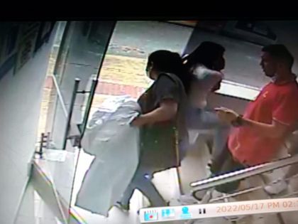 Imagen de  A plena luz del día, siete personas robaron en un apartamento en Marinilla