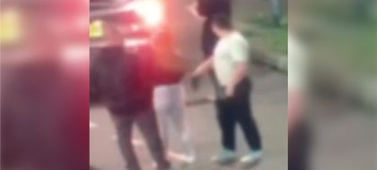 Imagen de Capturaron a pareja que, al parecer, intimidó con una pistola a otro conductor por un choque en Envigado