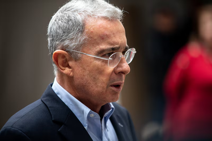 Imagen de  Inicio tenso en lectura de sentencia contra Álvaro Uribe por filtración de la condena