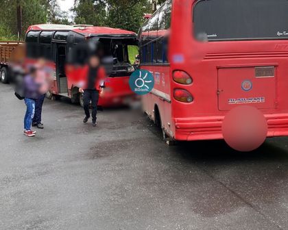 Imagen de Choque entre buses de servicio público en Rionegro dejó tres lesionados