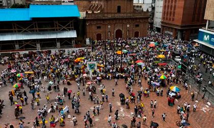 Por manifestaciones se suspendió enlucimiento de Plazoleta de San Francisco