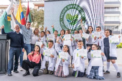 Imagen de ¡Mejor sin pólvora! Antioquia graduó a niños del Oriente como Maestros y Maestras de Vida