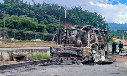 ¿Por qué mienten sobre los atentados? Fueron las Farc de “Mordisco”, no la derecha