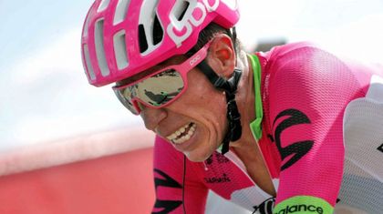 Rigoberto Urán se retira de la Vuelta a España