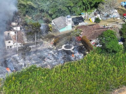 Imagen de  ¡Proyectos siguen! Botellas de Amor mantiene operaciones pese a incendio en La Laja, Rionegro