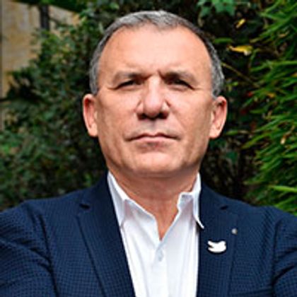 ¿Roy gana en el Valle? Dirigencia apuesta por el médico