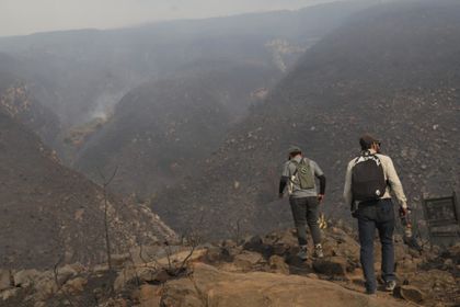 Imagen de  Siguen las labores para apagar un incendio en la turística Villa de Leyva: el fuego ha consumido casi 300 hectáreas
