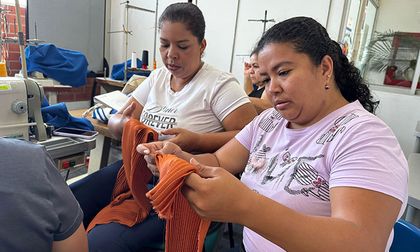 Fundación Club Campestre de Cali y Johanna Ortiz llevan la alta costura a la Comuna 18 de Cali