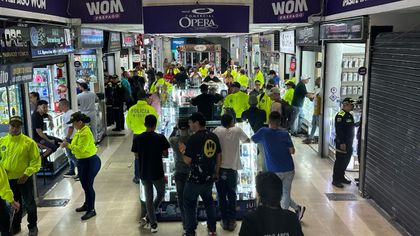 Imagen de  Dos capturados por receptación y varios celulares incautados dejó operativo en el centro de Medellín