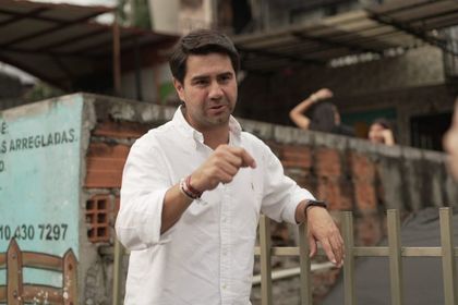 Imagen de  Candidato a la Cámara Simón Molina denunciará penalmente al presidente Petro y a Iván Cepeda por supuesto plan criminal para quedarse en el poder