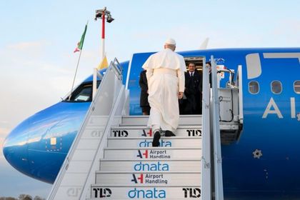 Imagen de El avión A320 en el que viaja el papa deberá sustituir un componente tras aviso de Airbus