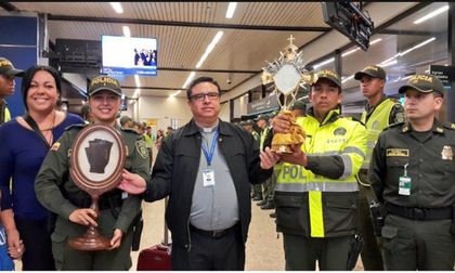 Imagen de  Reliquias de San Pío de Pietrelcina están en el Oriente