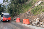 Imagen de ¡Atención! Cierre total de la vía Santa Elena en el kilómetro 11+200 por desprendimiento de material