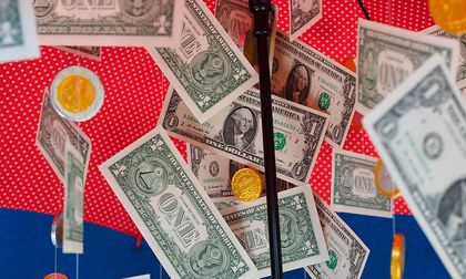 ¿Cómo mejorar tu relación con el dinero a nivel energético y vencer creencias limitantes?