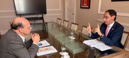 Imagen de  Finalizó primera reunión de empalme entre gobiernos de De la Espriella y Petro. Sesiones serán grabadas y de acceso público
