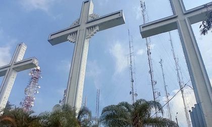 ¿Piensa subir al cerro de las Tres Cruces? Estos serán los horarios en Semana Santa