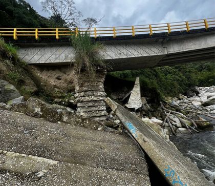 Imagen de Cocorná: puente Las Zapatas afectado por crecientes súbitas