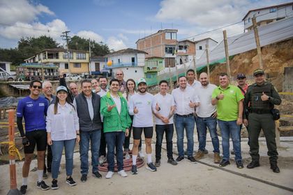 Imagen de  Avanzan obras de la nueva plaza de mercado para San Vicente, con una inversión de $6.359 millones