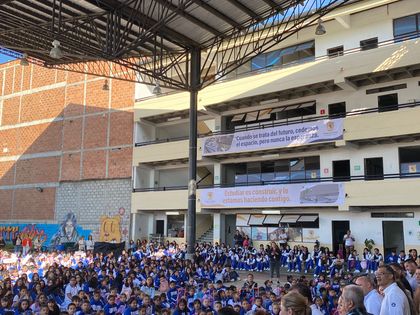 Imagen de  Comenzó la reubicación temporal de la I. E. Normal Superior en la antigua Julio Sanín, en Rionegro 