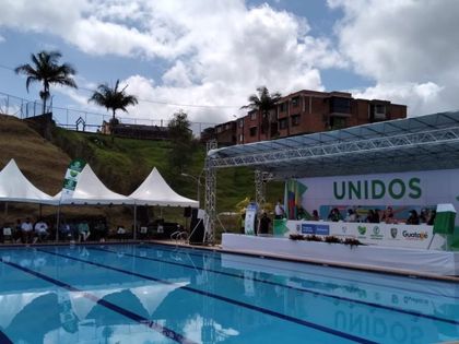 Ministerio del Deporte inauguró la piscina pública de Guatapé