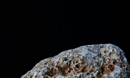 Hallan en el asteroide Ryugu los componentes básicos del ADN y el ARN