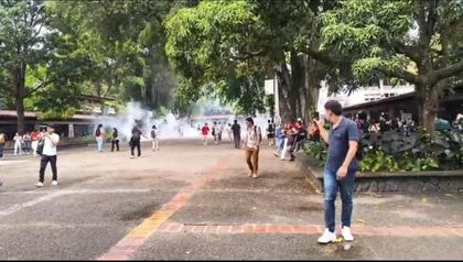 Imagen de  Disturbios en la UdeA obligan a suspender foro de candidatos a la rectoría, gobernador pide intervención