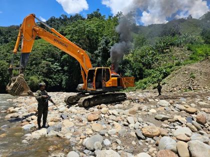 Imagen de Ejército desactiva operaciones de minería ilegal en el río Samaná en Nariño, Antioquia