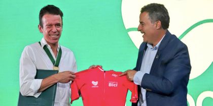 Imagen de  Rigoberto Urán recibió el Escudo de Antioquia categoría Oro, la máxima distinción del departamento
