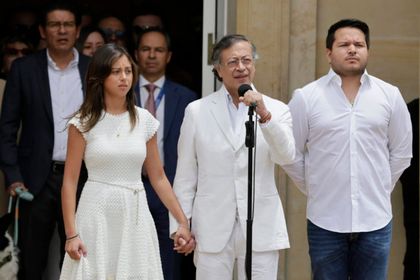 Imagen de El adiós de Gustavo Petro: así fueron sus últimas palabras antes de dejar la Casa de Nariño