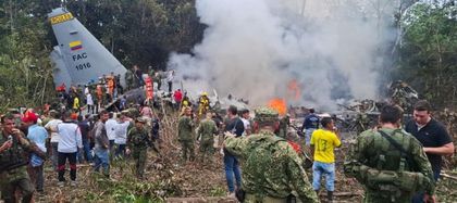 Imagen de  Avión Hércules accidentado en Putumayo chocó con tres árboles segundos después de despegar