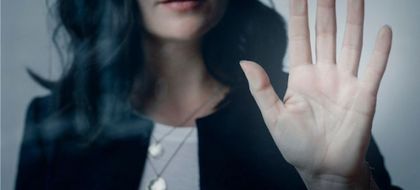 Imagen de  Corte Constitucional protege a mujer que asesinó a su abusador sexual: ya había sido condenada