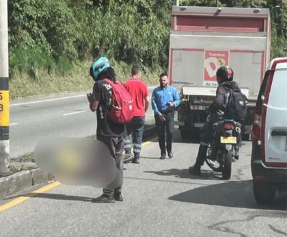 Imagen de  Práctica de “gravity bike” deja dos jóvenes heridos en la vía Medellín-Bogotá