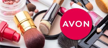 Imagen de  Avon se declaró en quiebra. ¿Qué sucederá con las familias que dependen de la venta por catálogo?